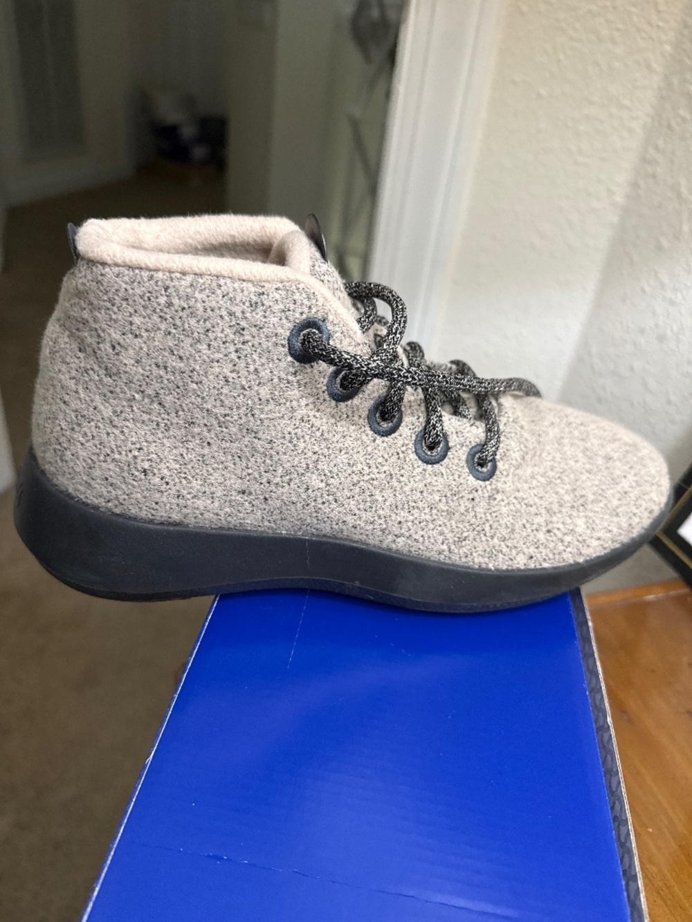 Allbirds women’s like new size US W9
